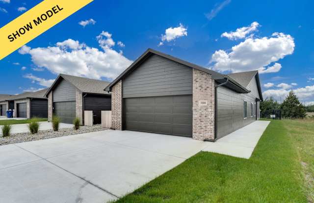 Falcon Falls- Maxwell Plan photos photos