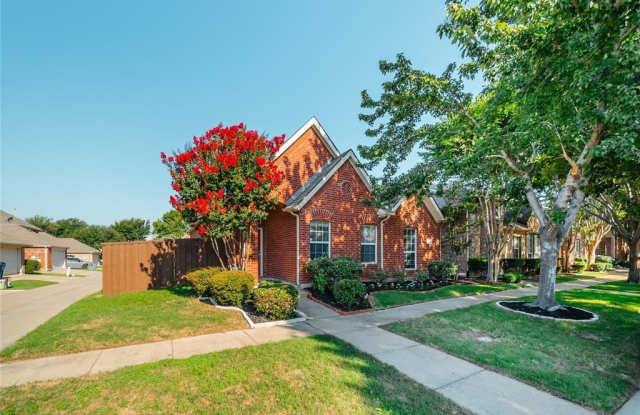 7533 Petersburgh Place Gallery 2