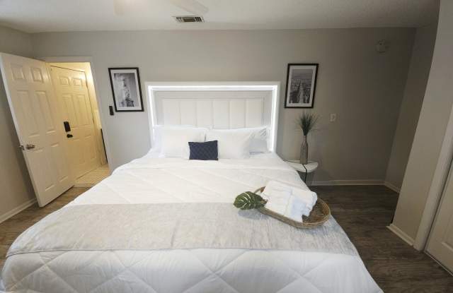 4220 Lane Avenue South photos photos