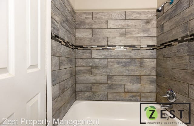 29470 Thomas Court - 29470 Thomas Court, Inkster, MI 48141