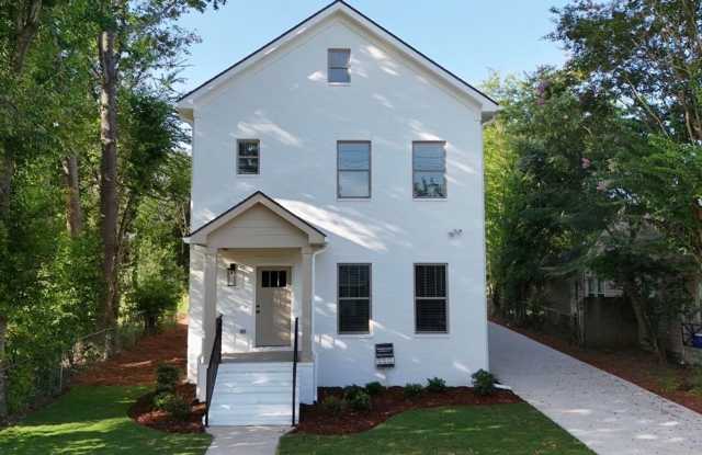 16 Lakeview 4 Bed / 4.5 Bath Leasing for Fall 2027 LESS THAN A MILE FROM CAMPUS photos photos 16 Lakeview 4 Bed / 4.5 Bath Leasing for Fall 2027 LESS THAN A MILE FROM CAMPUS photos photos