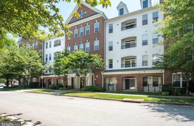 5800 CLIPPER LN #104 photos photos