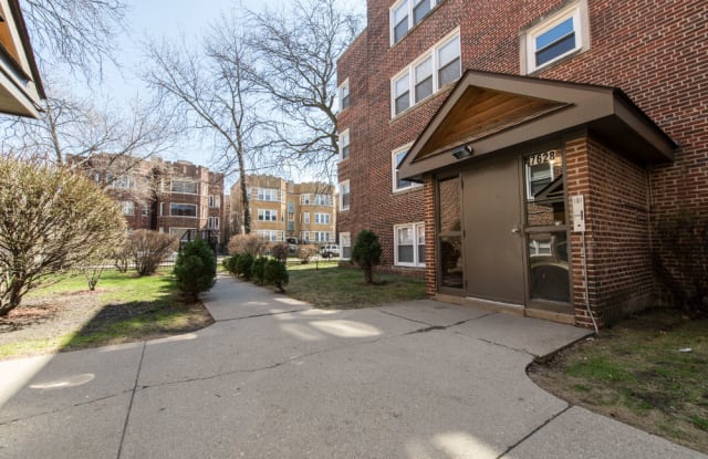 7624 S Kingston photos photos