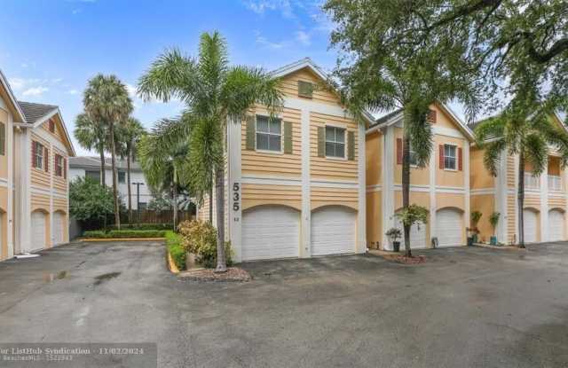535 SW 18th Ave - 535 Southwest 18th Avenue, Fort Lauderdale, FL 33312