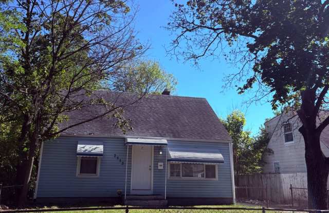 Remodeled 3BR 1BA Home w/ New Appliances • Large Fenced Backyard in Columbus photos photos Remodeled 3BR 1BA Home w/ New Appliances • Large Fenced Backyard in Columbus photos photos