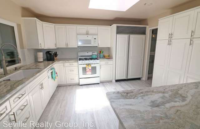 4047 Bonita View Drive Gallery 4