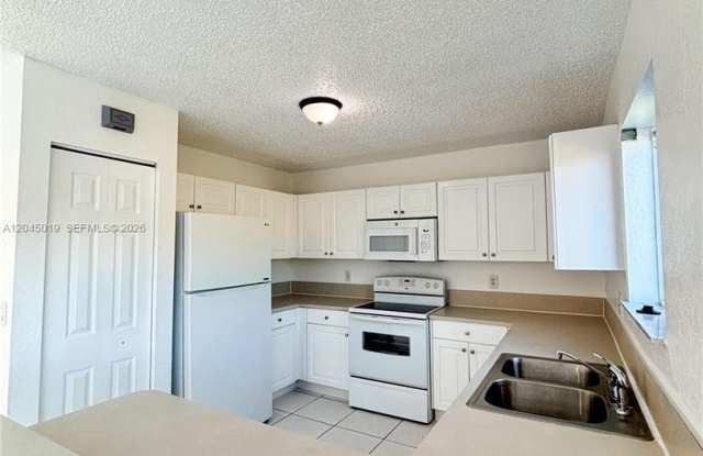 21339 SW 87th Court, Cutler Bay, FL 33189 - 7324 Gallery 3