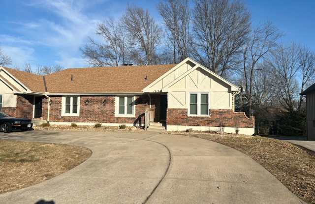 3 Bed, 3 Bath, 2 Car Garage Duplex in Blue Springs photos photos