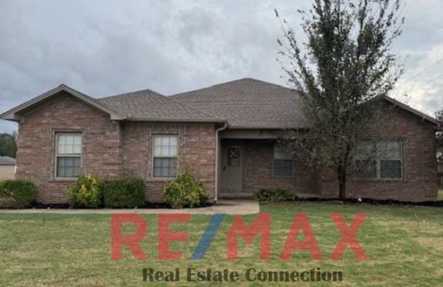 Sorry No Smoking and Pets Permitted with Restrictions - 36 Hula Drive, Cabot, AR 72023