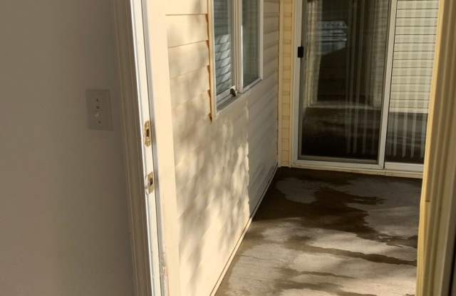 Charming Single-Level Rancher – 2 Bed, 2 Bath photos photos
