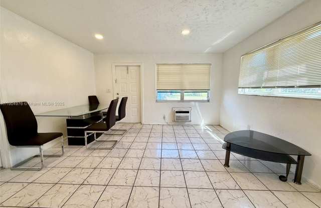 1700 SW 44th Ter - 1700 Southwest 44th Terrace, Broadview Park, FL 33317
