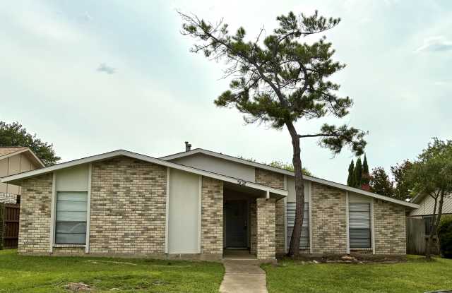 5121 Sherman Dr - 5121 Sherman Drive, The Colony, TX 75056