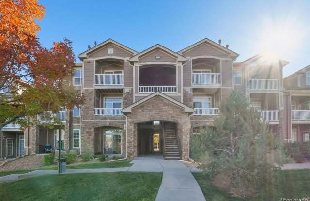 Maintenance Free Englewood Condo Gallery 3