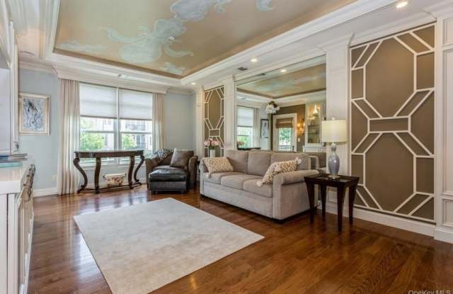 1105 Roosevelt Way Gallery 2