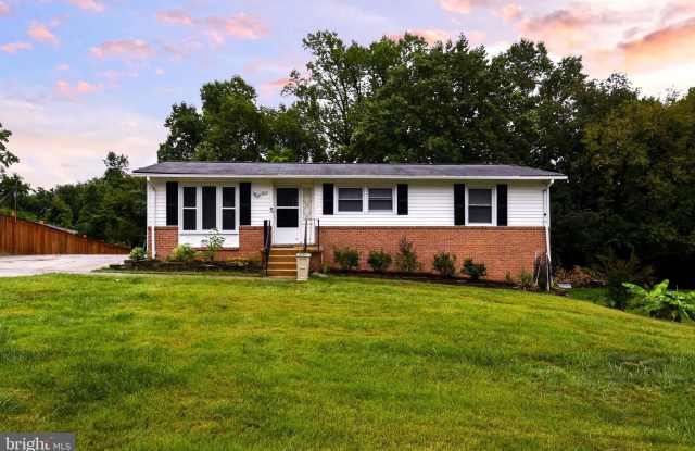 4819 VIRGINIA STREET - 4819 Virginia Street, Lincolnia, VA 22312