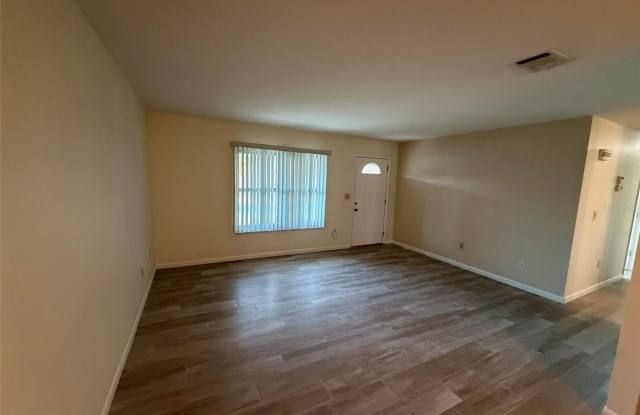 8228 SAN JACINTO Avenue Gallery 4