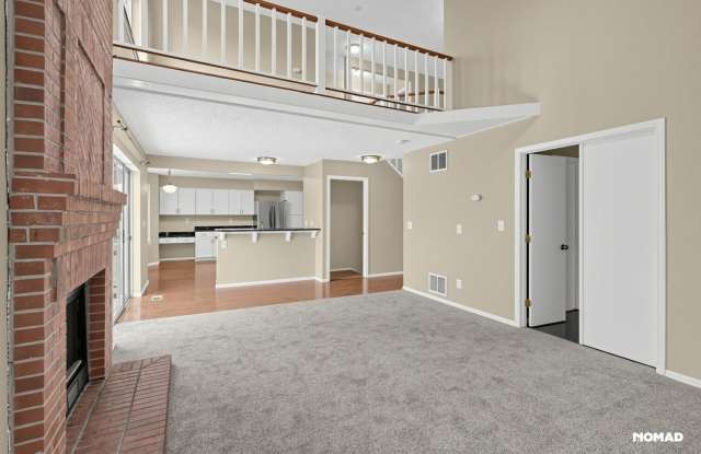 Spacious 4BR House in Highlands Ranch Gallery 4