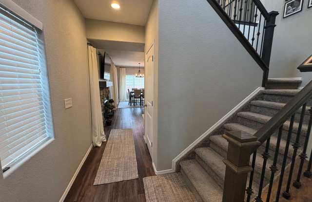 3 Bed 3 bath house off of N Carefree! Gallery 3