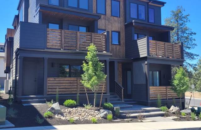Modern living near Old Mill! Beautiful unfurnished one bedroom apartment photos photos