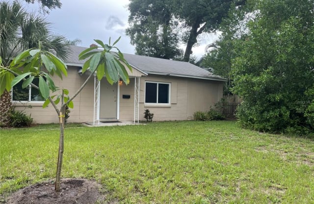2541 SALISBURY BOULEVARD - 2541 Salisbury Boulevard, Fairview Shores, FL 32789
