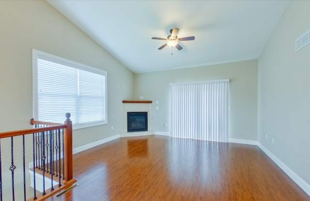 3D Tour Available - 2-Car Garage + Stainless Steel Appliances + Granite Countertops! Available October 3rd! Gallery 4