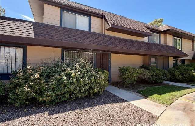 2-Bedroom Gated Townhome with Granite Kitchen & Covered Patio photos photos