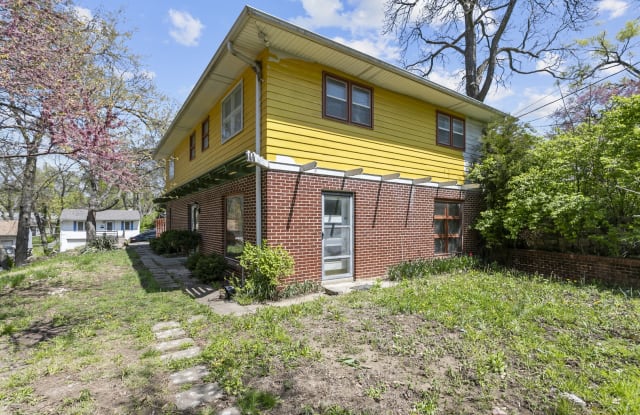 1333 East 84th Terrace - 1333 East 84th Terrace, Kansas City, MO 64131