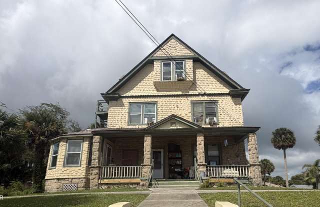327 Silver Beach Avenue Gallery 2