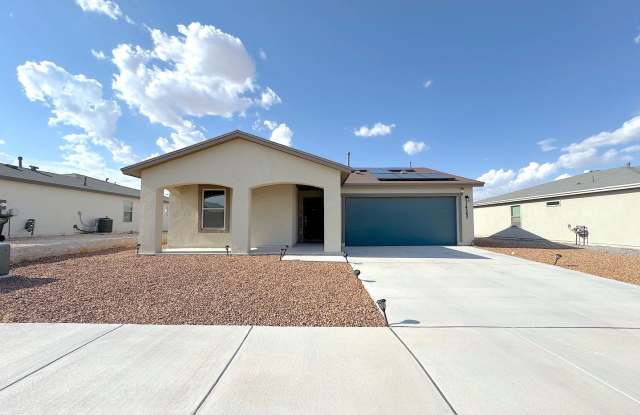 East El Paso 3 bed Refrig A/C w/Solar Panels! photos photos