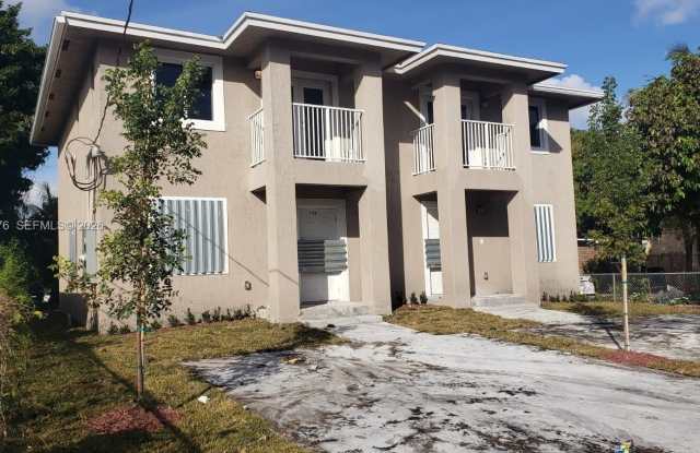 232 N 61st Ter photos photos