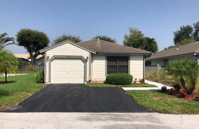 2555 Bedford Mews Drive photos photos