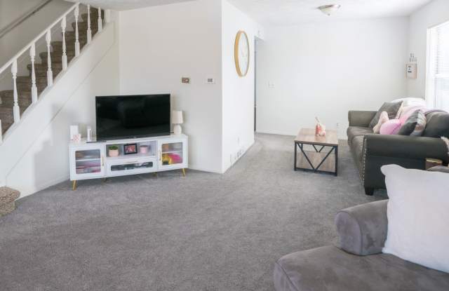 915 Burcham Drive - 915 Gallery 2