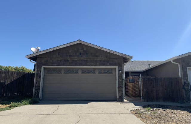 1121 Johnson Ct - 1121 Johnson Court, Tracy, CA 95376