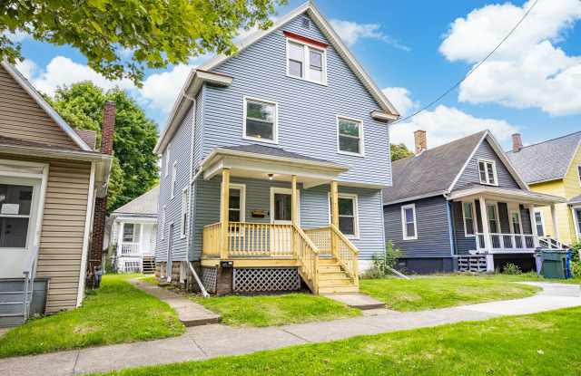 816 S Goodman Street - Front Gallery 1