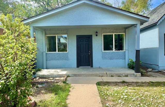 Beautifully renovated 3-bedroom, 1-bath home in Pueblo photos photos