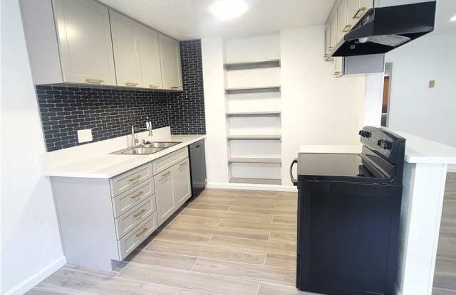 3901 Green Avenue photos photos