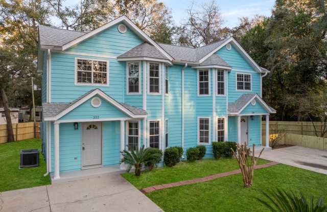 Beautifully Updated Townhouse - 222 Fir Avenue, Okaloosa County, FL 32578
