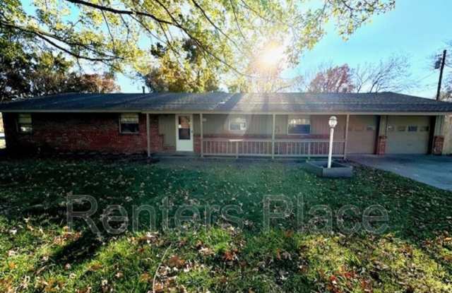1419 Saddle Ln photos photos