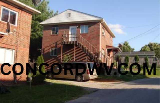 112 Old Hinton Rd - B - 112 Old Hinton Road, Athens, WV 24712