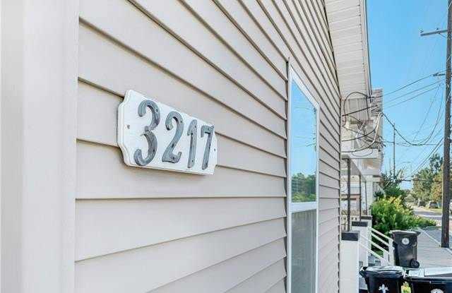 3217 ST. PETER Gallery 2