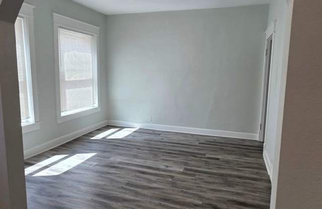 First Month Free! 3-Bedroom, 2 Bath Single Family for Rent in Kansas City, MO | Attached Garage & Modern Kitchen Gallery 4