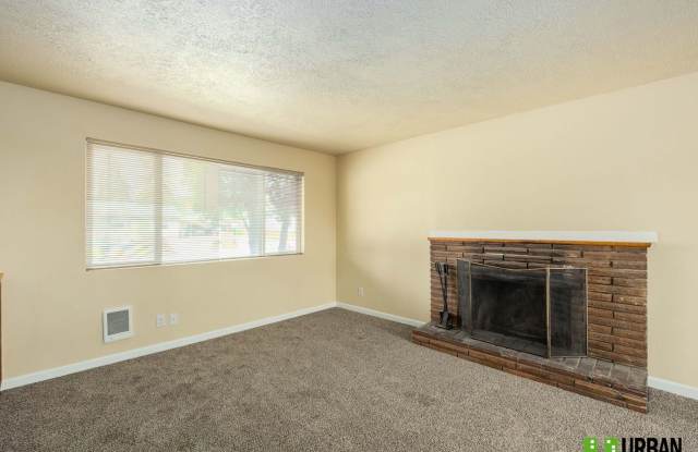 Spacious, clean and convenient 2 bed Gallery 3