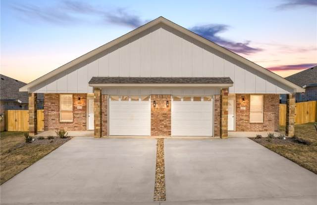 4907 Rose Garden Loop Gallery 1