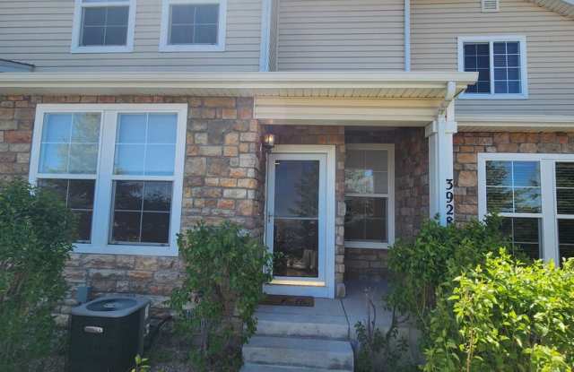 Beautiful Townhome - 3928 Diamond Ridge View, Colorado Springs, CO 80918