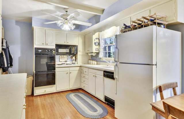 6912 SYDENSTRICKER ROAD Gallery 2