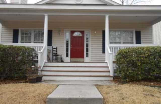 Freshly painted single story in popular Westbury Park. photos photos