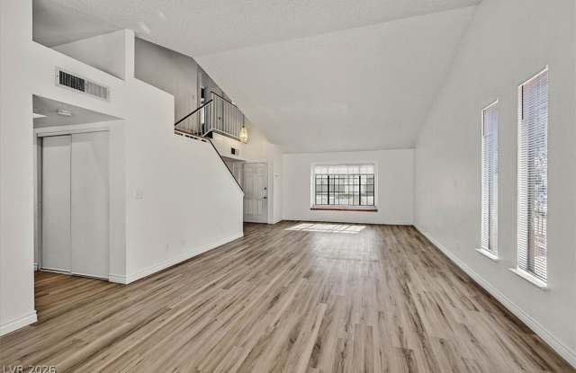 4824 Norway Lane Gallery 3
