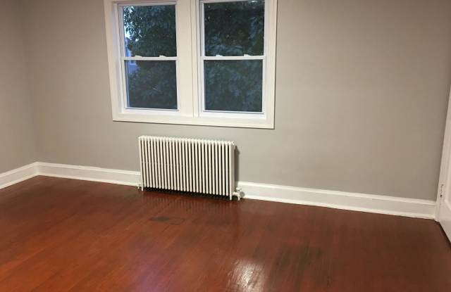1822 C STREET SE Gallery 2
