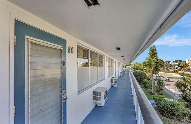 86 LYNDHURST D Gallery 3