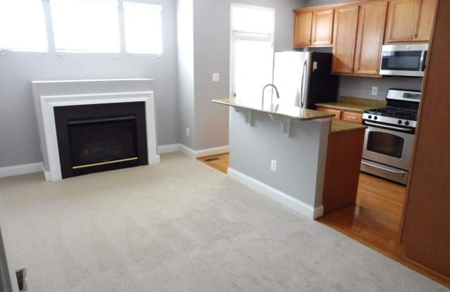 11806 OXBRIDGE DRIVE Gallery 4